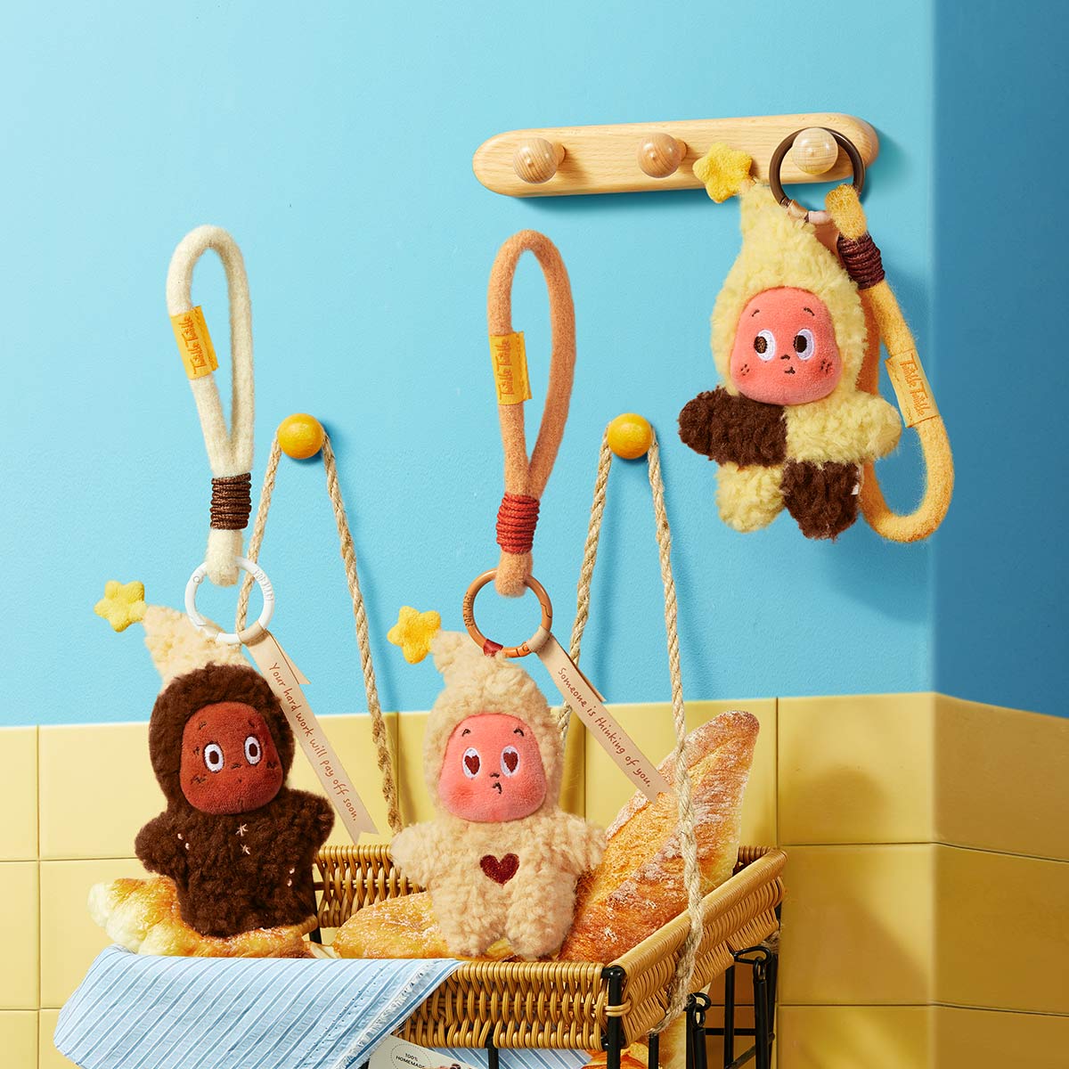 Popmart Twinkle Twinkle Savor the Moment Series-Fresh-Baked Mini Cookies Plush Pendant Blind Box