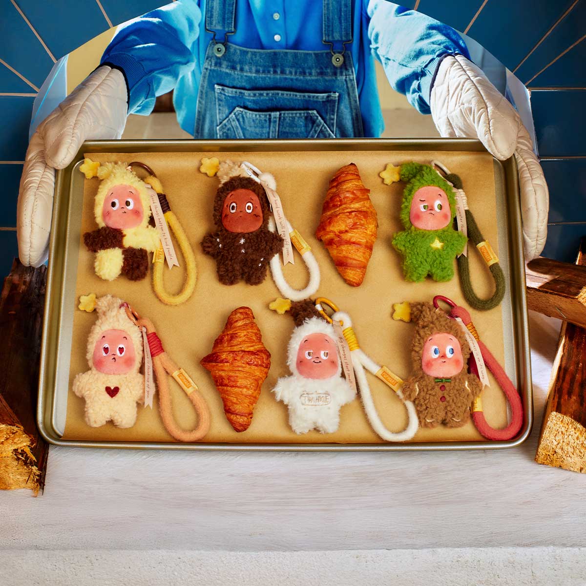 Popmart Twinkle Twinkle Savor the Moment Series-Fresh-Baked Mini Cookies Plush Pendant Blind Box